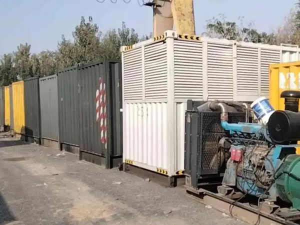 晋州200KW柴油发电机机组每小时油耗是多少？